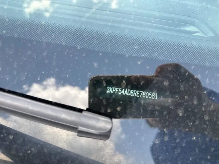2024 Kia Forte - view 19