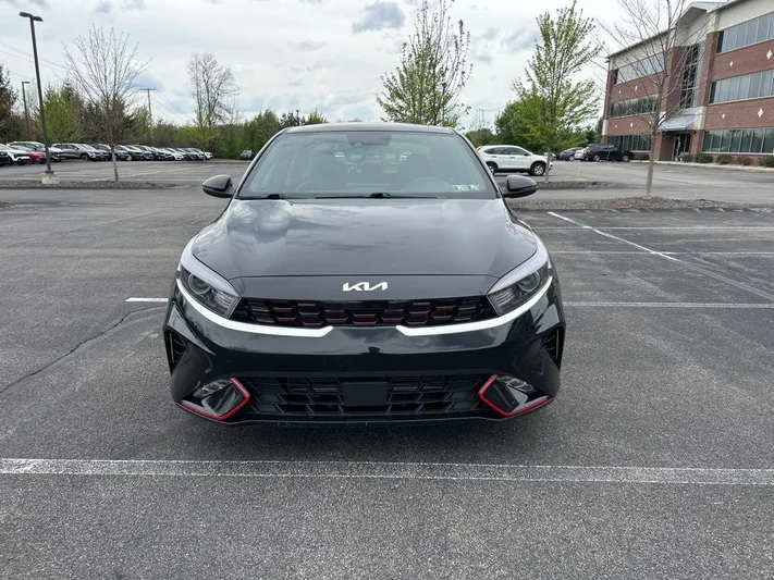2024 Kia Forte - view 2