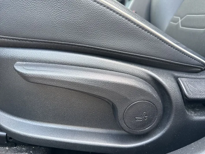 2024 Kia Forte - view 22