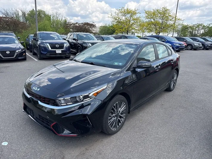 2024 Kia Forte - view 42