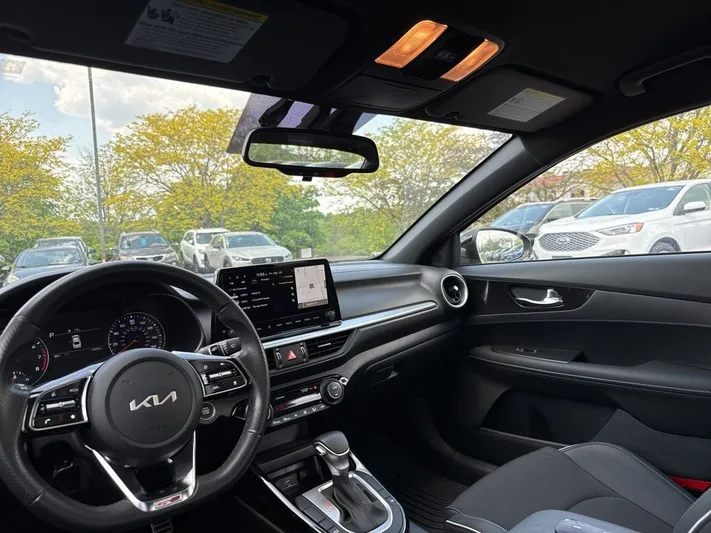 2024 Kia Forte - view 46