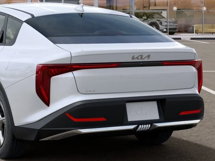 2026 Kia K4 - view 13