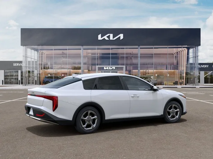 2026 Kia K4 - view 6