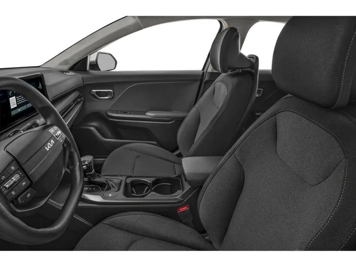 2025 Kia K4 - view 8