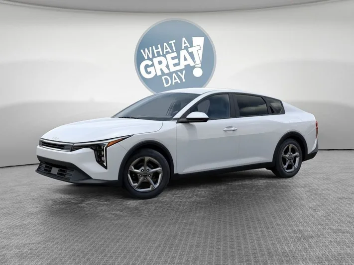 2026 Kia K4 - view 3