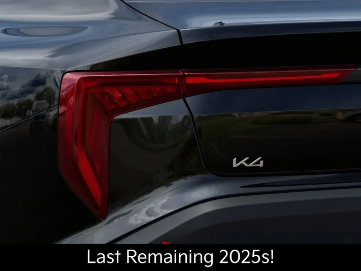 2025 Kia K4 - view 11