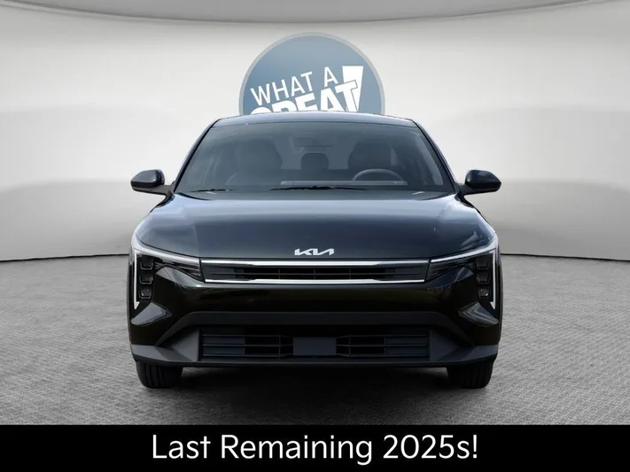 2025 Kia K4 - view 2