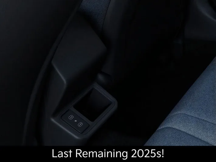 2025 Kia K4 - view 26