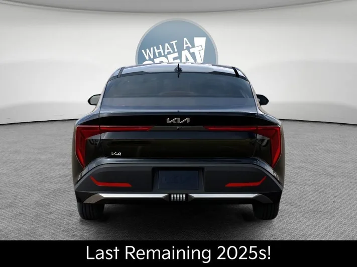 2025 Kia K4 - view 5