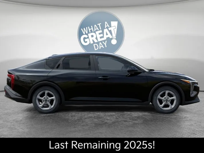 2025 Kia K4 - view 7