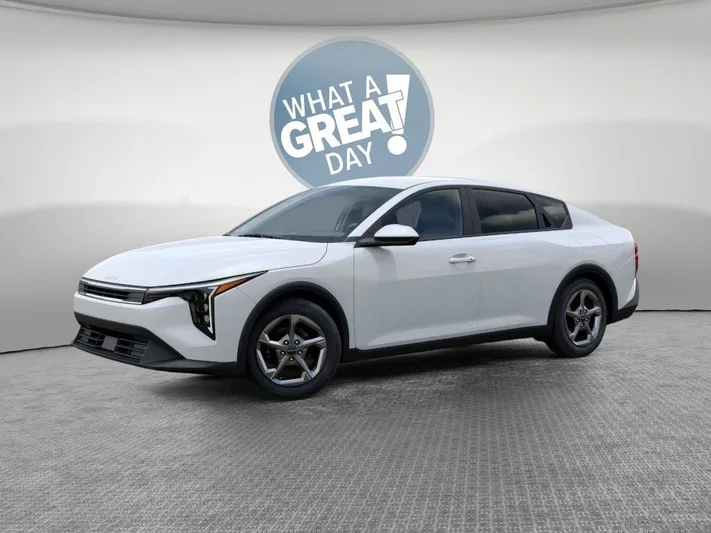 2026 Kia K4 - view 3