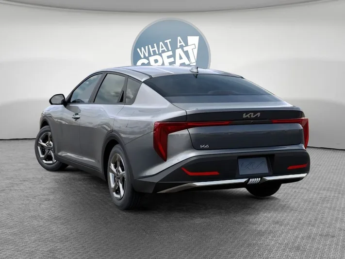 2026 Kia K4 - view 4