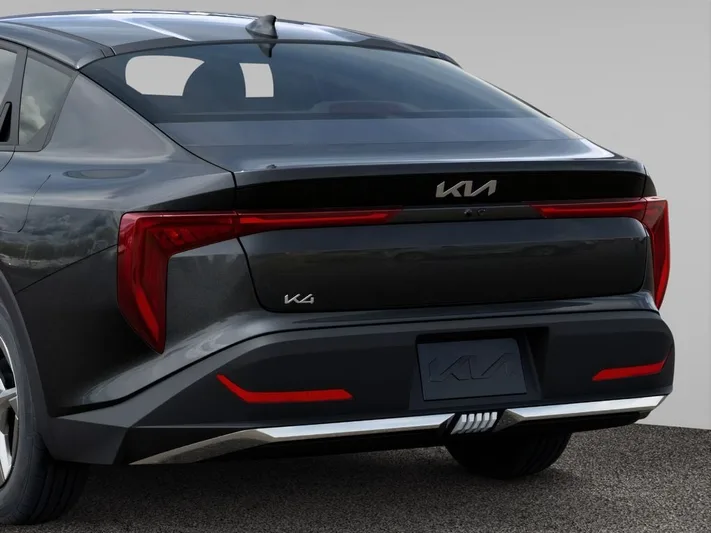 2026 Kia K4 - view 13