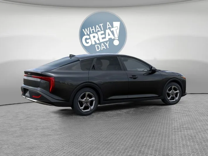 2026 Kia K4 - view 6