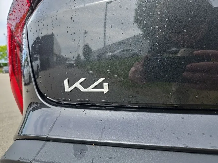 2025 Kia K4 - view 12