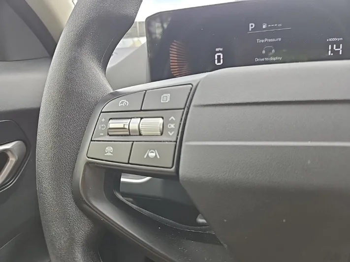2025 Kia K4 - view 14