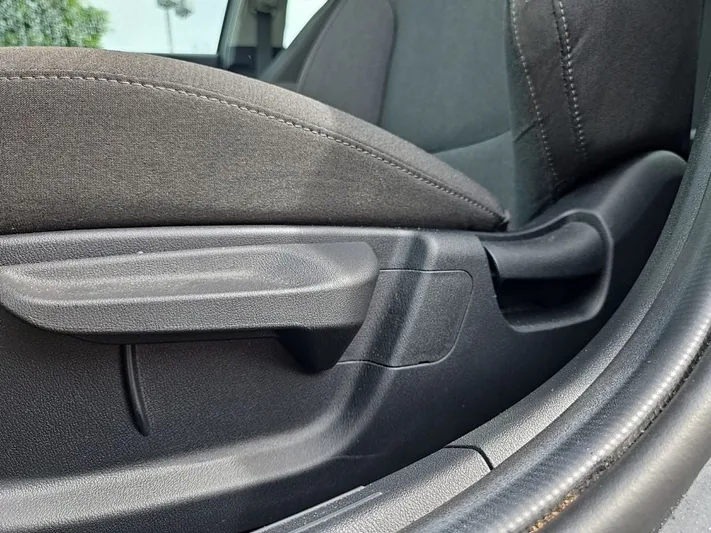 2025 Kia K4 - view 31