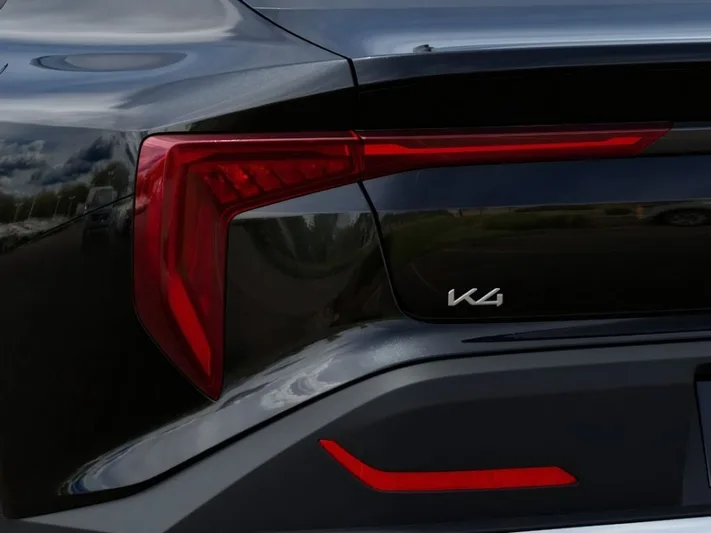 2026 Kia K4 - view 11