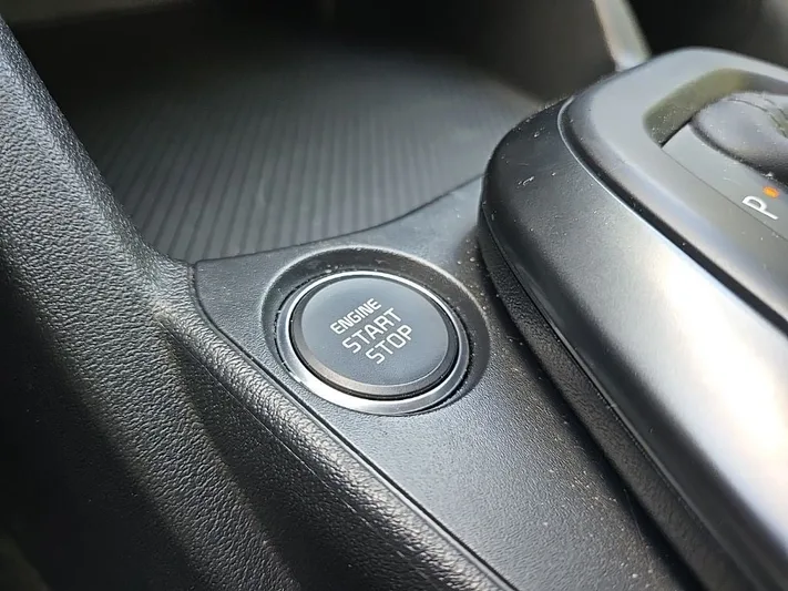 2025 Kia K4 - view 24