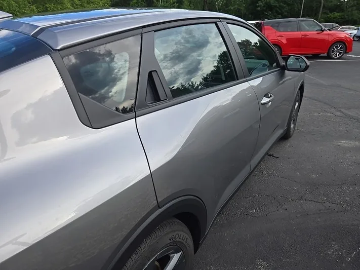 2025 Kia K4 - view 3