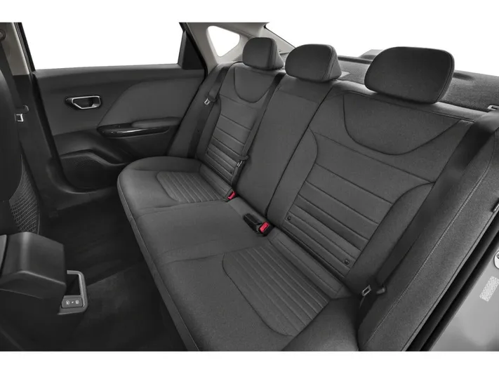 2025 Kia K4 - view 9