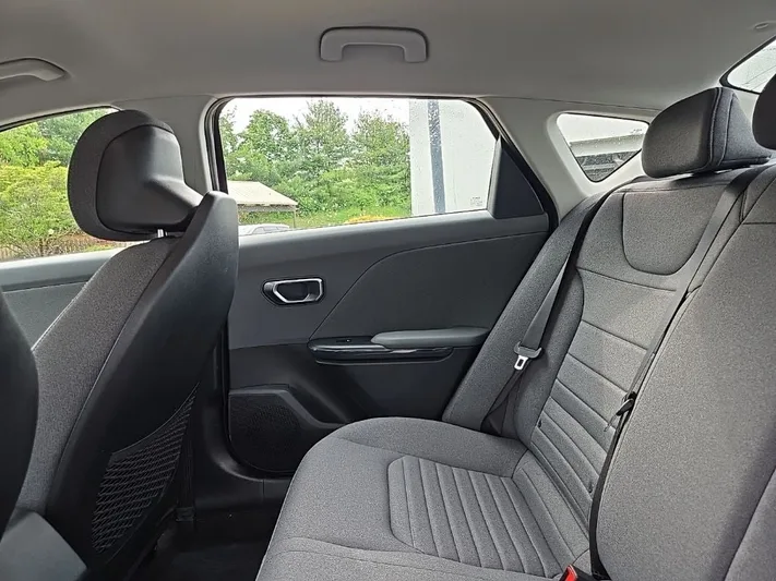 2025 Kia K4 - view 30