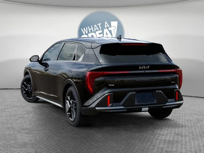 2026 Kia K4 - view 4
