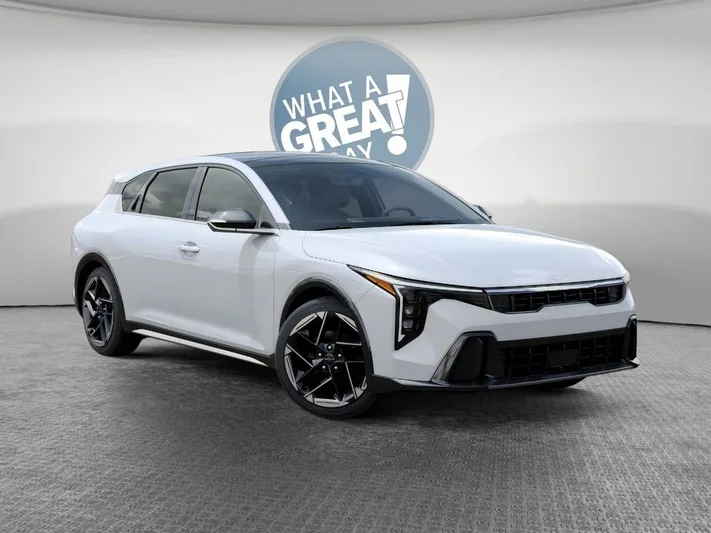 2026 Kia K4 - view 8