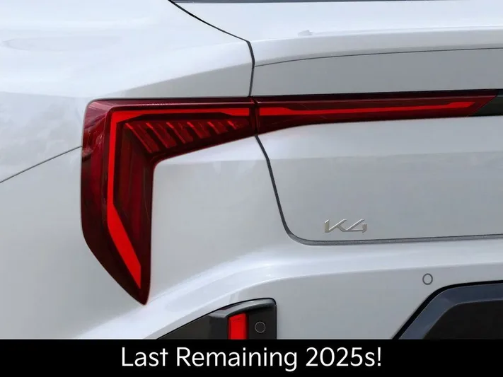 2025 Kia K4 - view 11