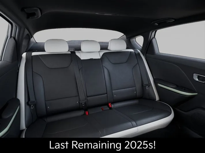 2025 Kia K4 - view 16