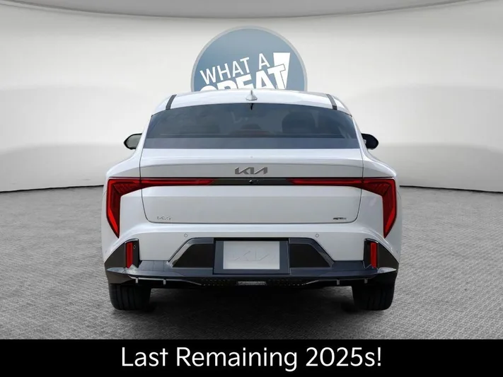 2025 Kia K4 - view 5