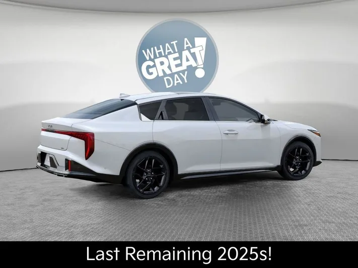 2025 Kia K4 - view 6