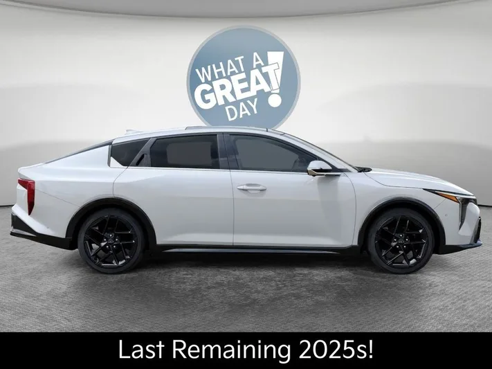 2025 Kia K4 - view 7