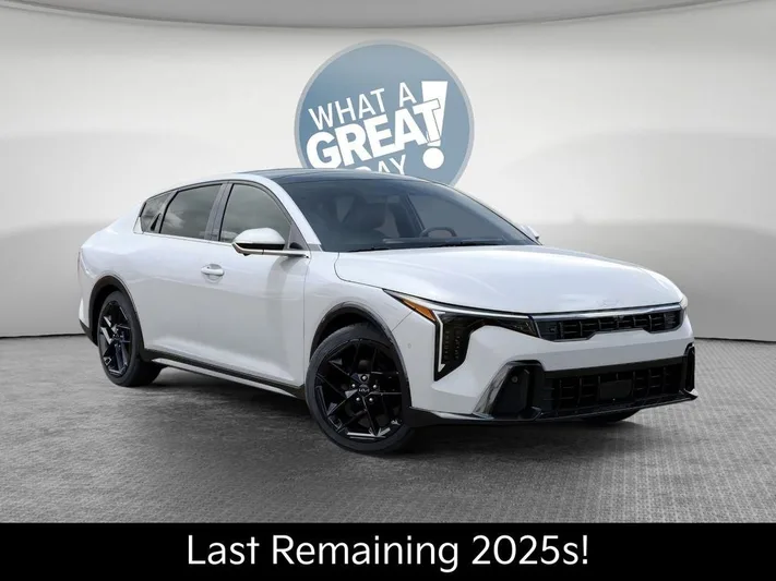 2025 Kia K4 - view 8