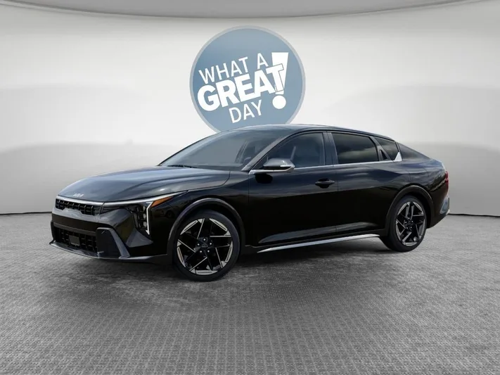 2026 Kia K4 - view 3