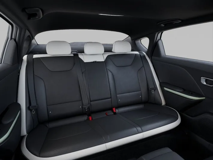 2026 Kia K4 - view 16
