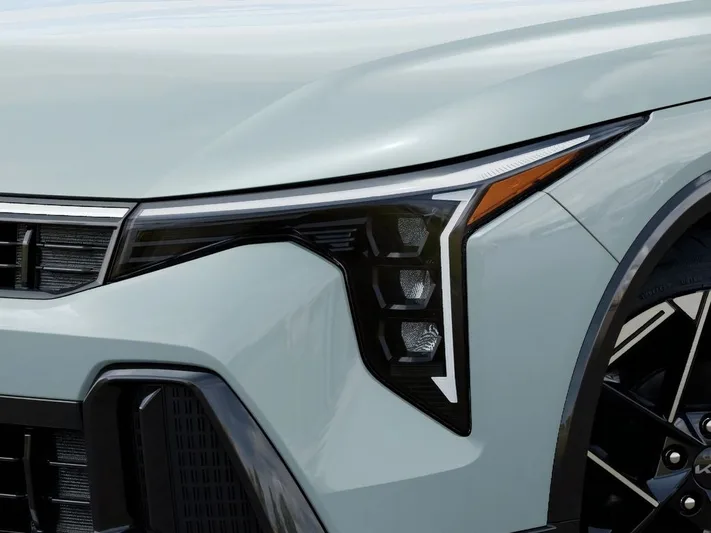 2026 Kia K4 - view 10