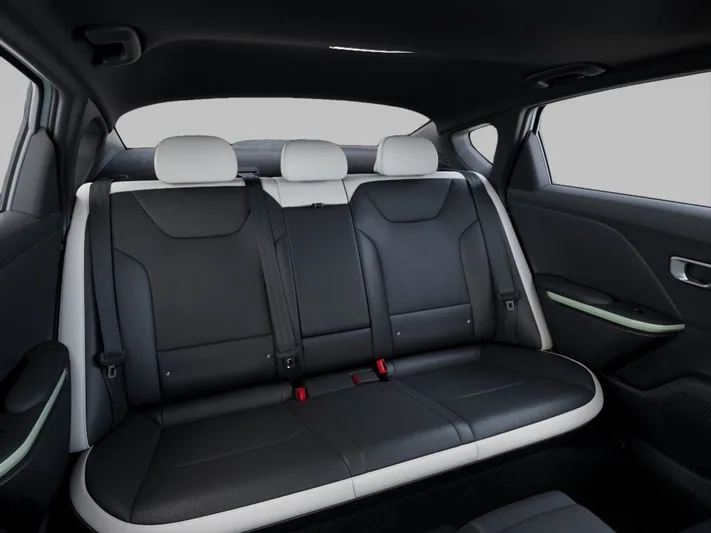 2026 Kia K4 - view 16
