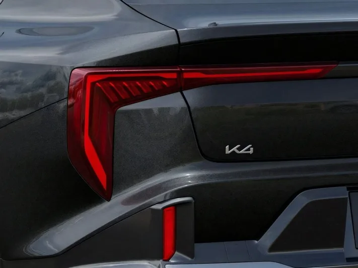 2026 Kia K4 - view 11