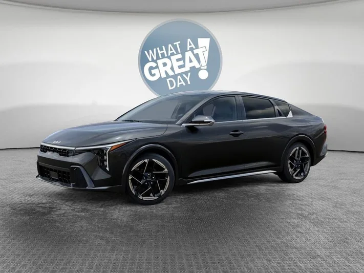 2026 Kia K4 - view 3