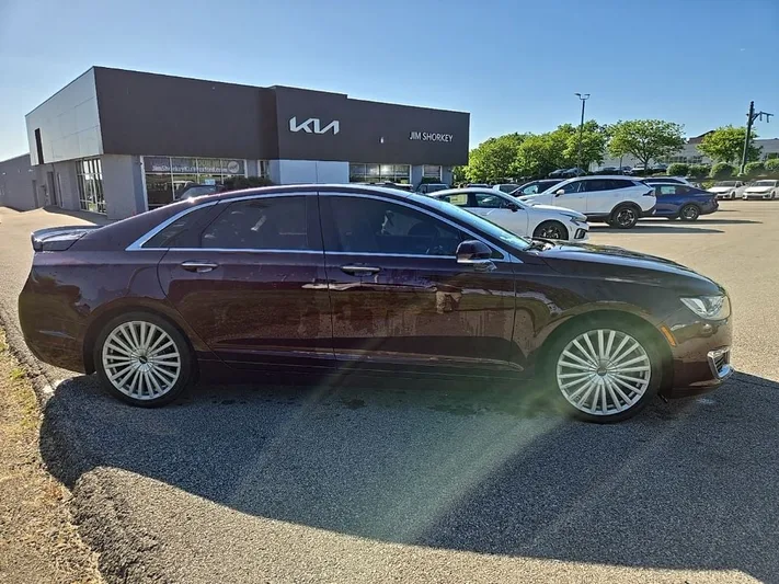 2017 Lincoln MKZ - view 2