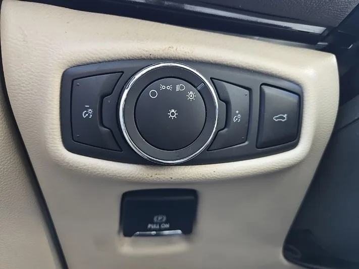 2017 Lincoln MKZ - view 21