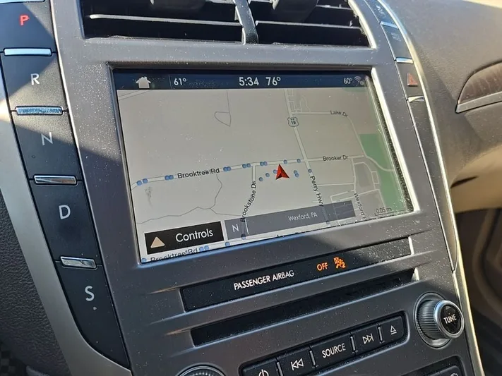 2017 Lincoln MKZ - view 22