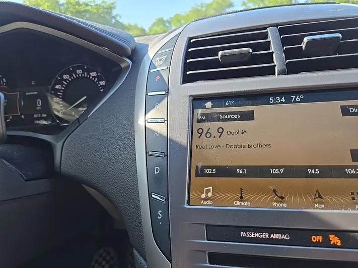 2017 Lincoln MKZ - view 26