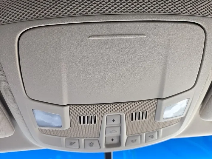 2017 Lincoln MKZ - view 30