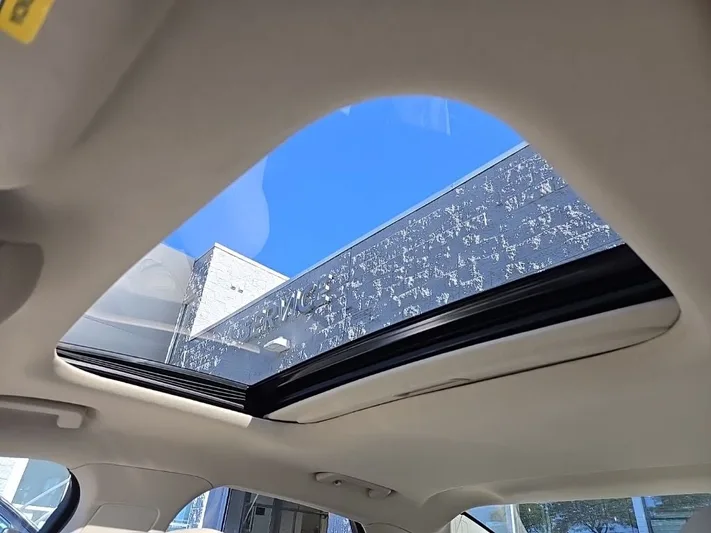 2017 Lincoln MKZ - view 31