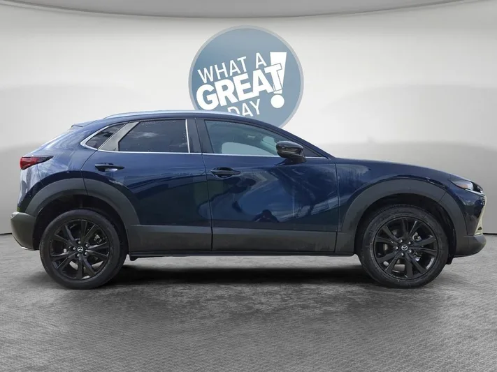 2024 Mazda CX-30 - view 2