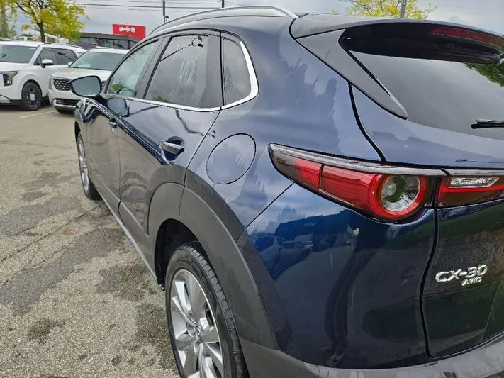 2024 Mazda CX-30 - view 4