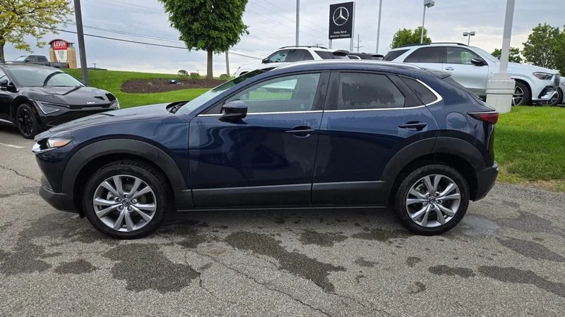 2024 Mazda CX-30 - view 7