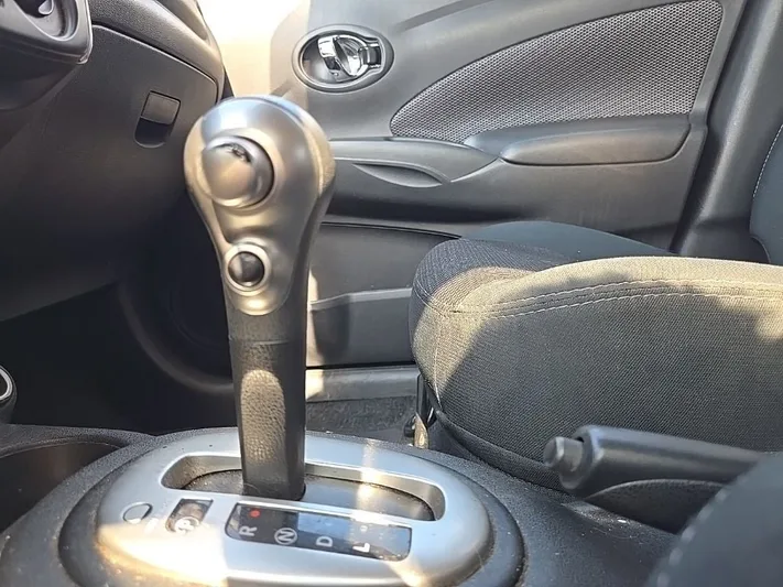 2019 Nissan Versa - view 19